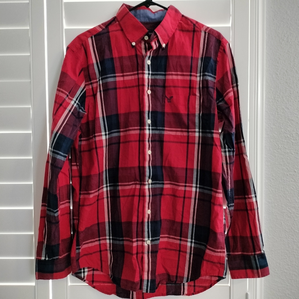 American Eagle Classic Fit Plaid Button Down
